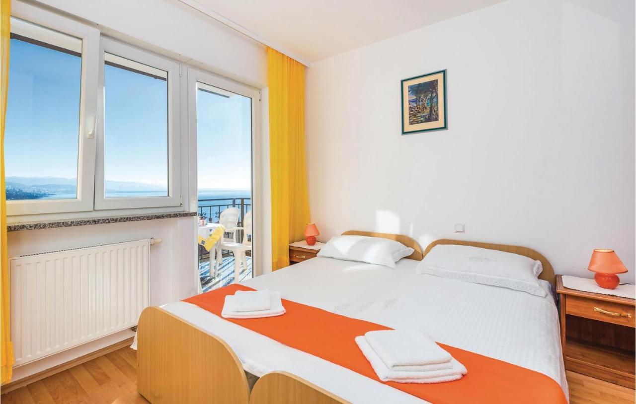 Nice Apartment In Volosko With Kitchen Extérieur photo