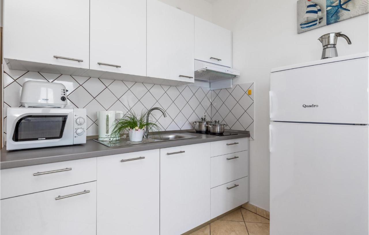 Nice Apartment In Volosko With Kitchen Extérieur photo